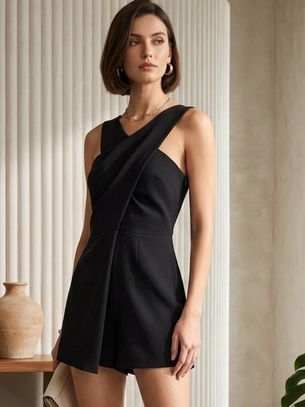 Women’s Black One-Shoulder Cross-Back Roper